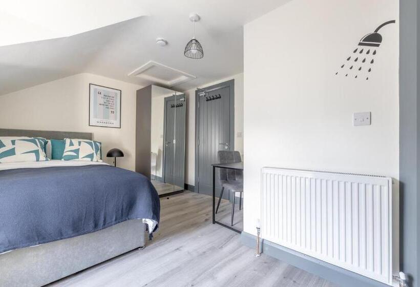 إستوديو ديلوكس, City Rooms