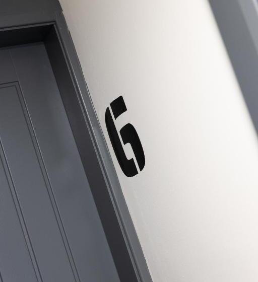 إستوديو ديلوكس, City Rooms