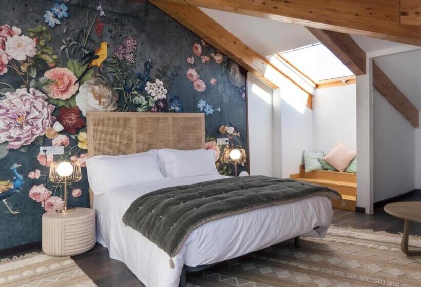 디럭스 룸, Christine Boutique