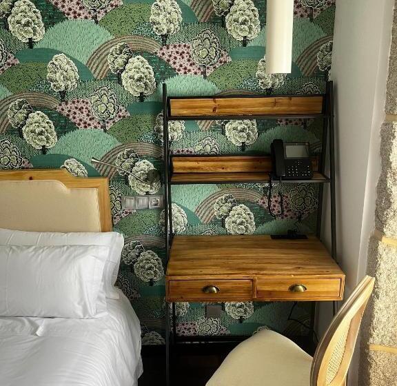 스탠다드 발코니 룸, Christine Boutique