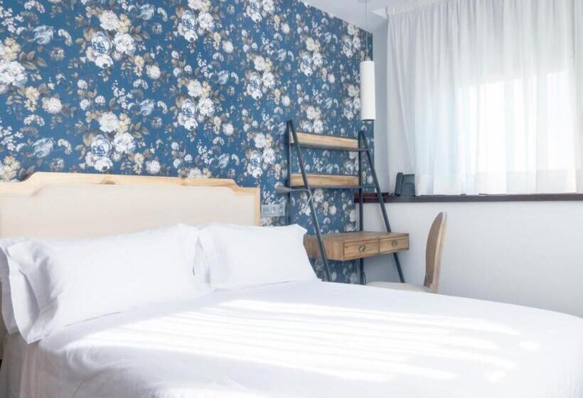 스탠다드 룸, Christine Boutique