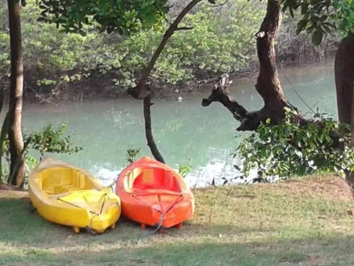 标准三人间, Hospedagem Dos Mundos