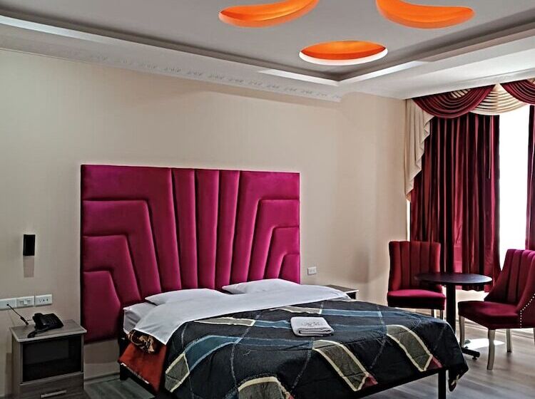 Номер Стандарт, Hostal Kapital City