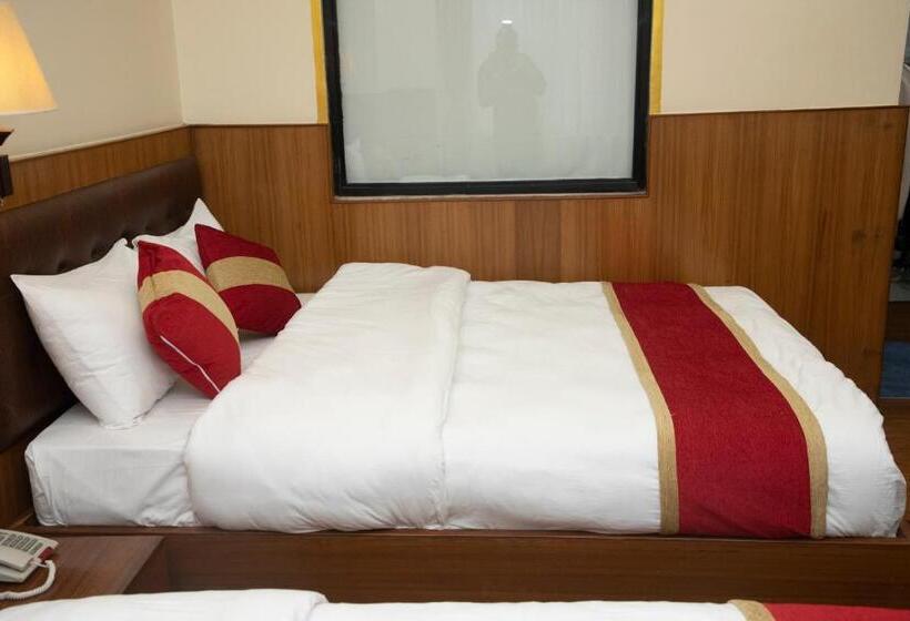 اتاق لوکس, Janajibika Pvt Ltd