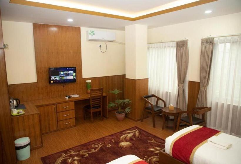 اتاق لوکس خانوادگی, Janajibika Pvt Ltd