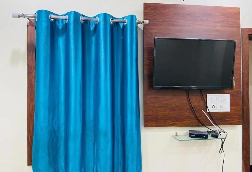 Standardzimmer mit Balkon, Narendra Inn