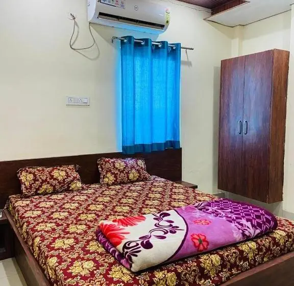 Standardzimmer mit Balkon, Narendra Inn