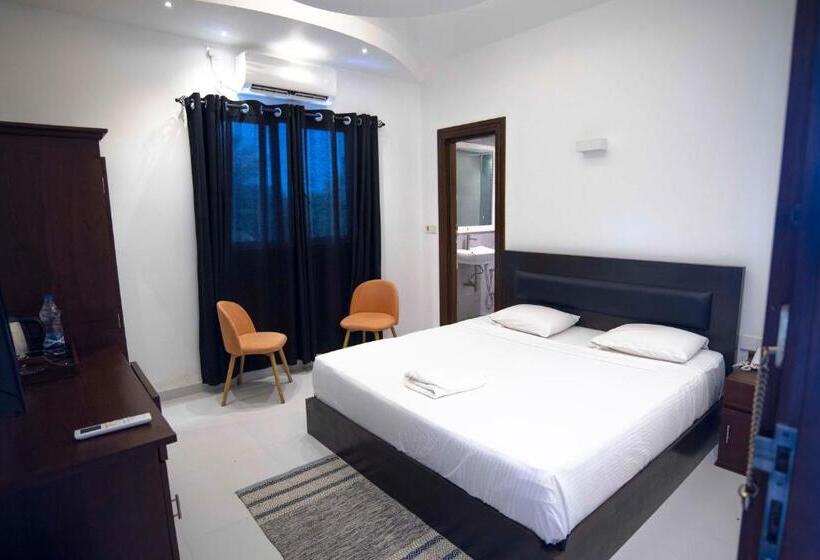 غرفة قياسية, Senondra