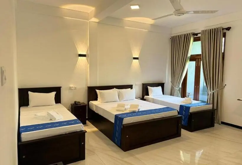 Perhehuone, Turtle Paradise Resort