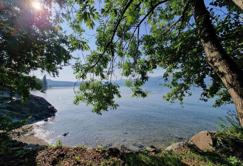 标准房带园景, Moonlake