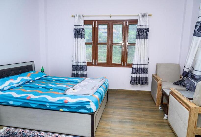 اتاق استاندارد, Pari Ghar