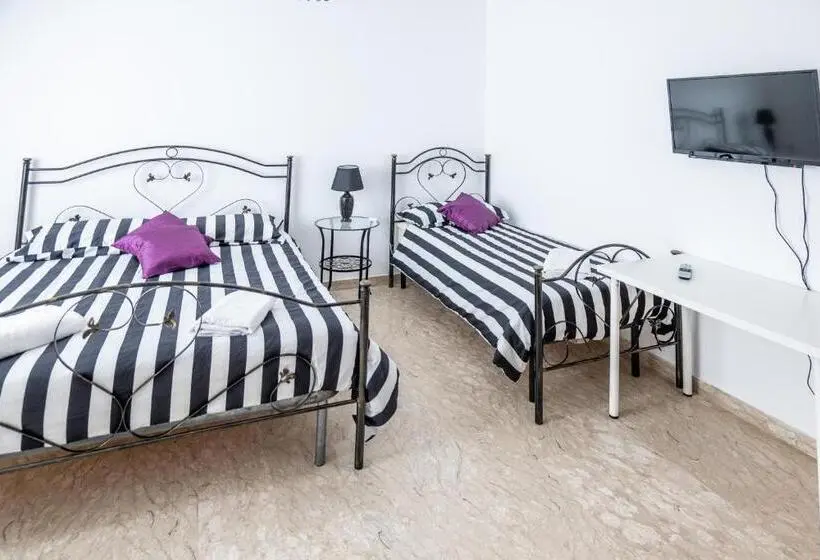 اتاق استاندارد چهار تخته, Villa D Angelo