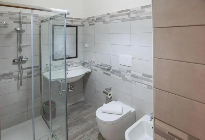 اتاق استاندارد چهار تخته, Villa D Angelo