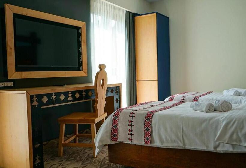 חדר סטנדרט עם מרפסת, Pensiunea La Vâltoare