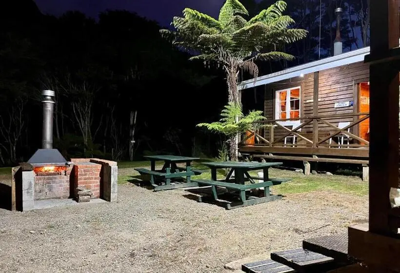 スタンダードバンガロー, White Star Station Farm Holiday Park
