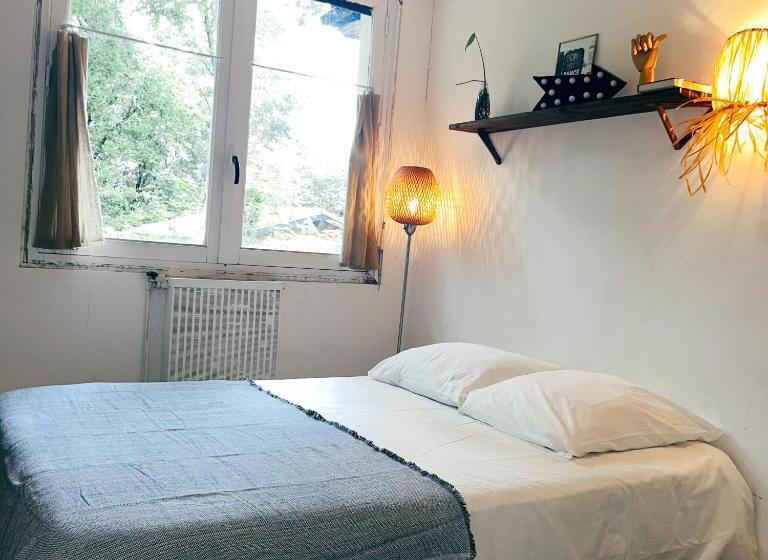 غرفة قياسية ثلاثية, Guest House Folk Inn