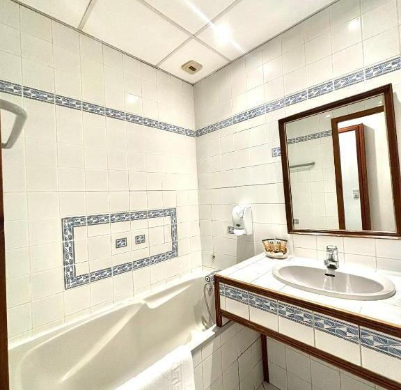 غرفة قياسية, Hôtel Albert 1er