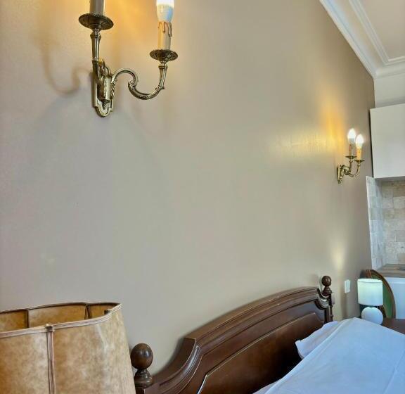 غرفة قياسية, Hôtel Albert 1er