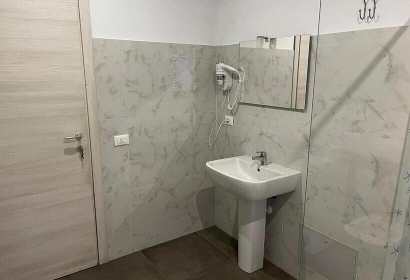 4인용 스탠다드 룸, Affittacamere Self Check In Francesca Vecchia