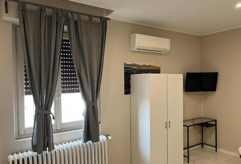 4인용 스탠다드 룸, Affittacamere Self Check In Francesca Vecchia