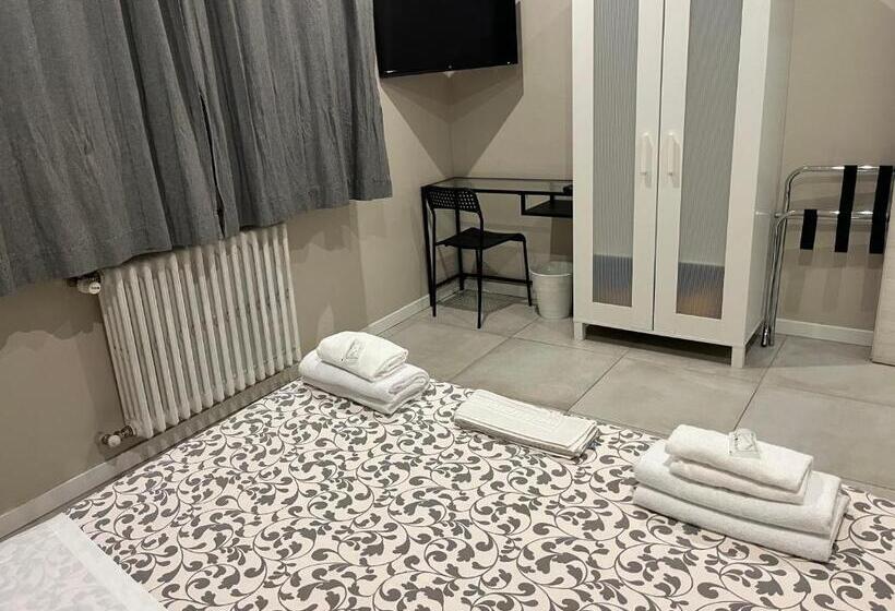 Standard room with outdoor bath, Affittacamere Self Check In Francesca Vecchia