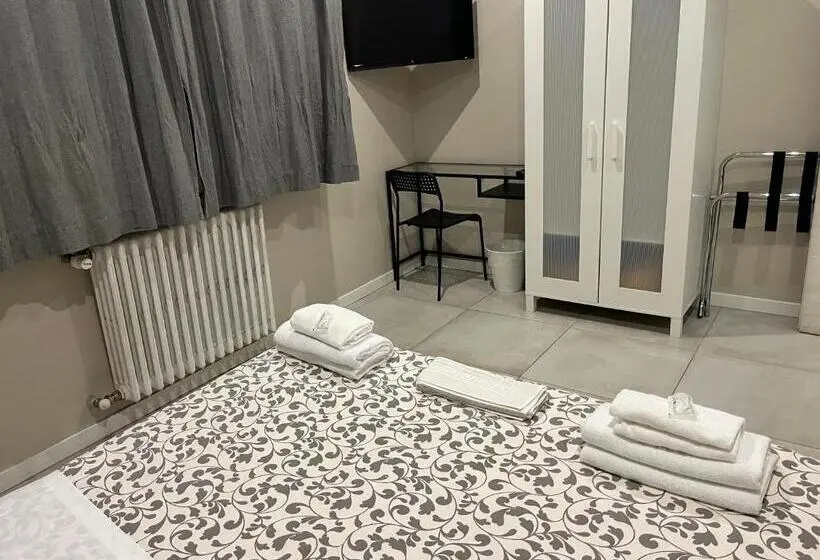 Standard room with outdoor bath, Affittacamere Self Check In Francesca Vecchia