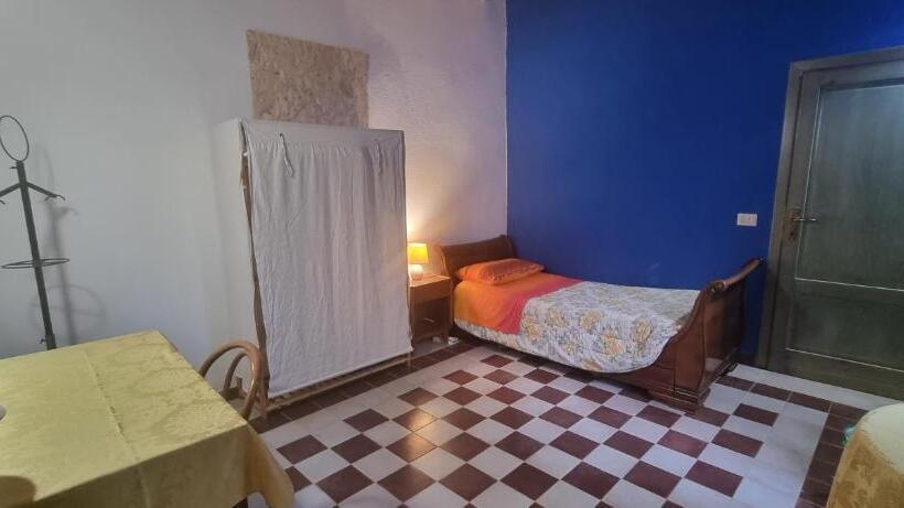 חדר סטנדרט יחיד, B&b Di Luisa Ledda