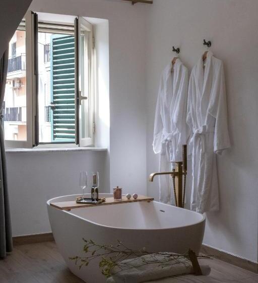 豪华房间, Coraline Deluxe Rooms