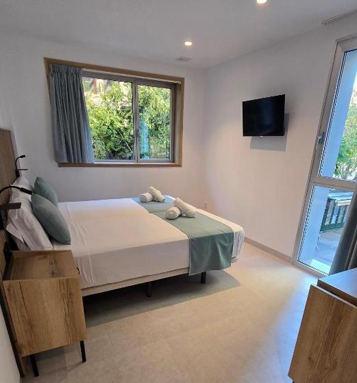 اتاق لوکس, Hostal Rambla 24 By Holihome