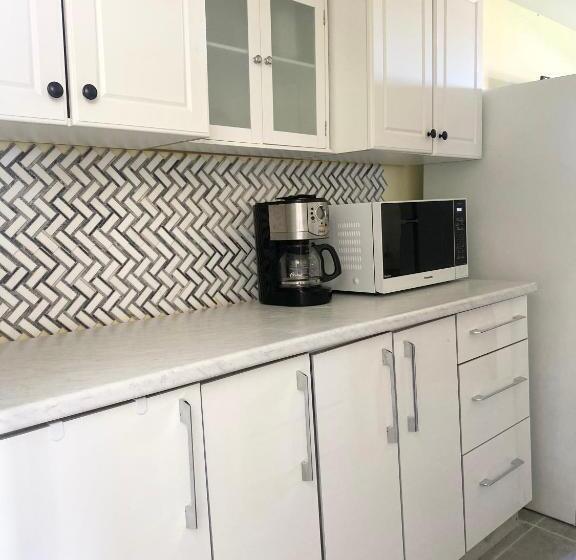 غرفة ديلوكس, Royal Bnb