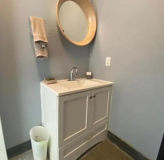 デラックスルーム, Royal Bnb