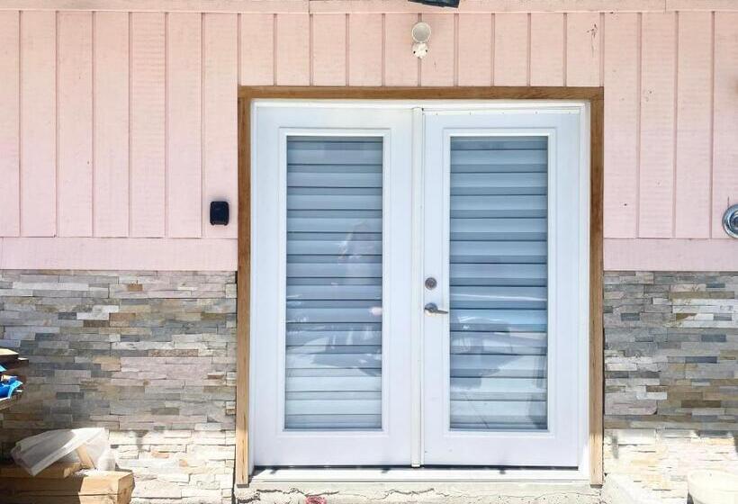 غرفة ديلوكس, Royal Bnb