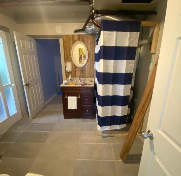 غرفة قياسية, Royal Bnb