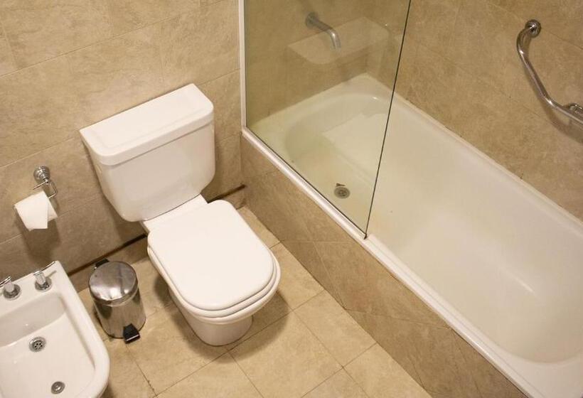 חדר דלוקס לשלושה, Atlas Grand Hotel Ituzaingo