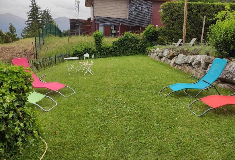 1 Bedroom Apartment Lake View, La Tulipe