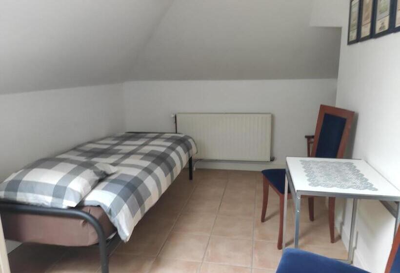 1 Bedroom Apartment Lake View, La Tulipe