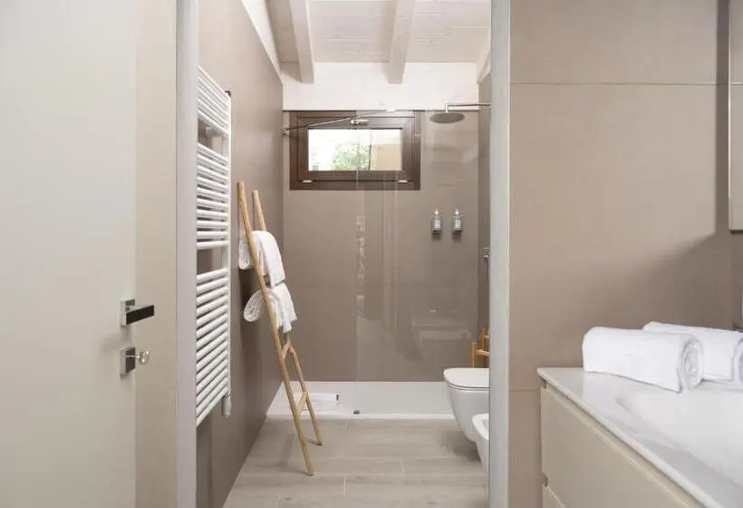 اتاق سوپریور با تخت بزرگ, Villa Il Platano