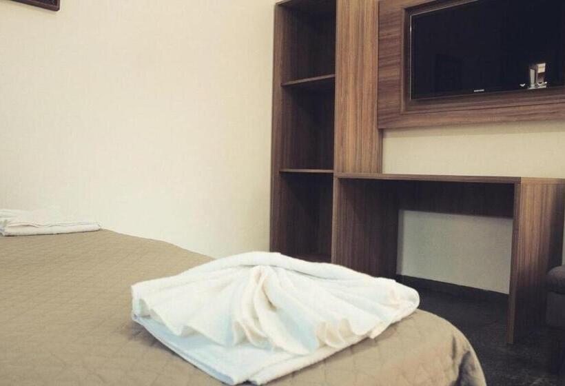 ４ベッドルームクラシックタイプ, Fazenda Em Itapetininga, Paz, Descanso E Piscinas