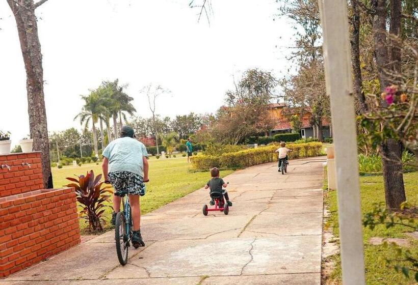 ガーデンビューのスタンダードワンルーム, Fazenda Em Itapetininga, Paz, Descanso E Piscinas