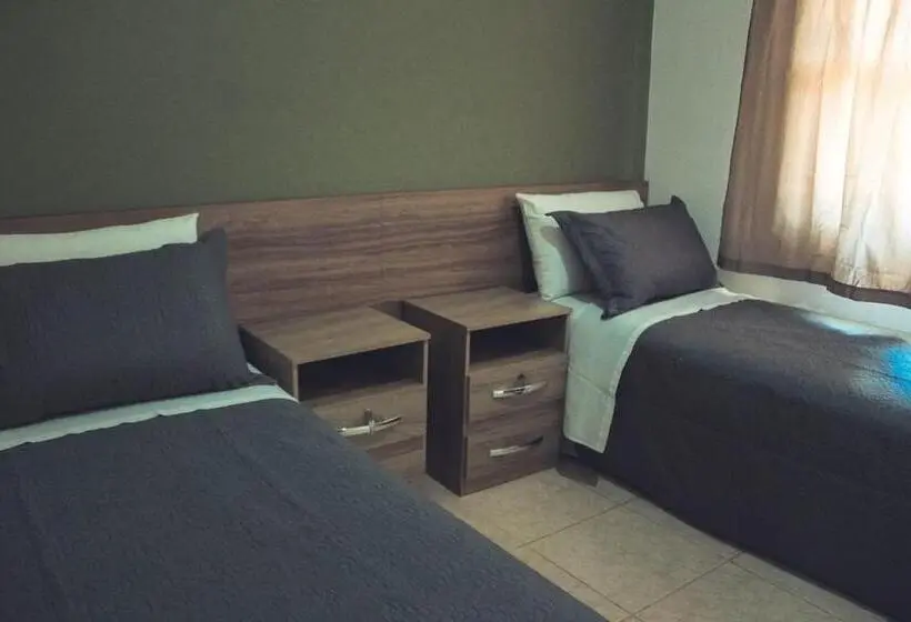 Villa 2 Makuuhuonetta, Fazenda Em Itapetininga, Paz, Descanso E Piscinas