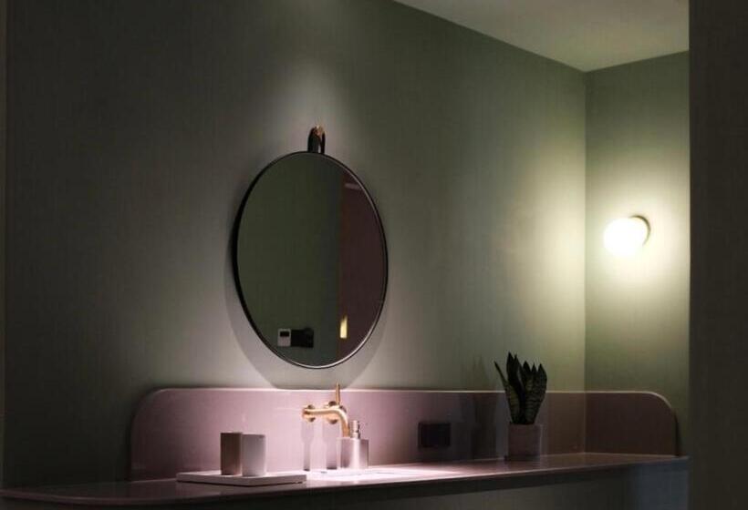 חדר סטנדרט עם מרפסת, Li