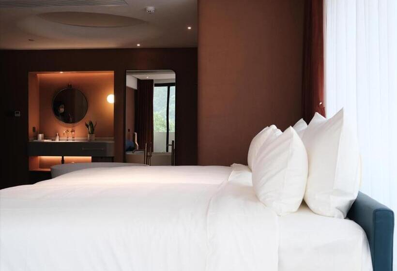 חדר סטנדרט נוף להרים, Li