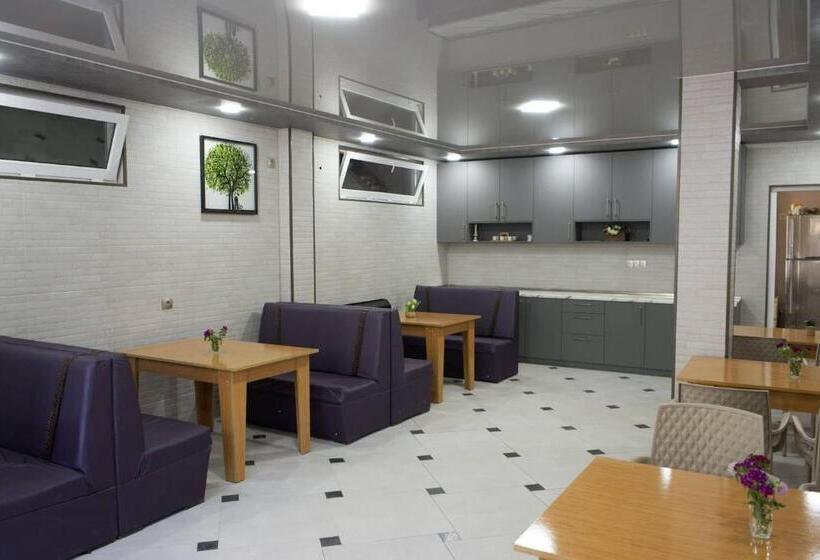 اتاق استاندارد, Nira