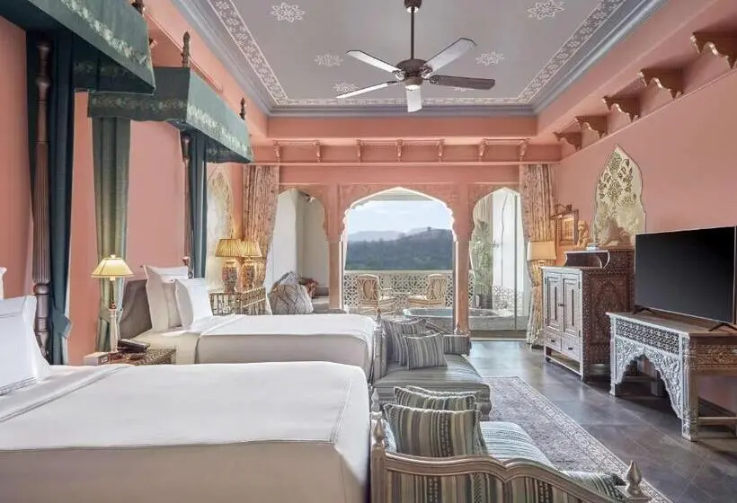 Junior Suite, Raffles Jaipur