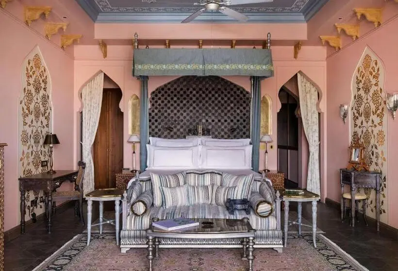 Junior Suite, Raffles Jaipur