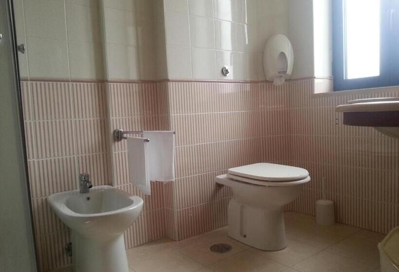 חדר סטנדרט לשלושה, Ristorante Europa