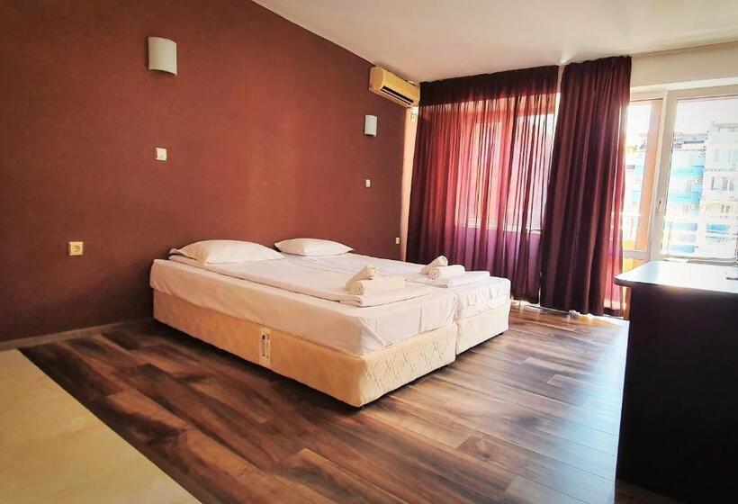 2ベッドルームアパートメント, Rixus