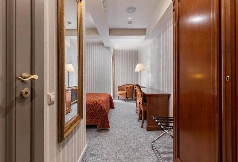 اتاق استاندارد, The Benjamin House   Self Check In