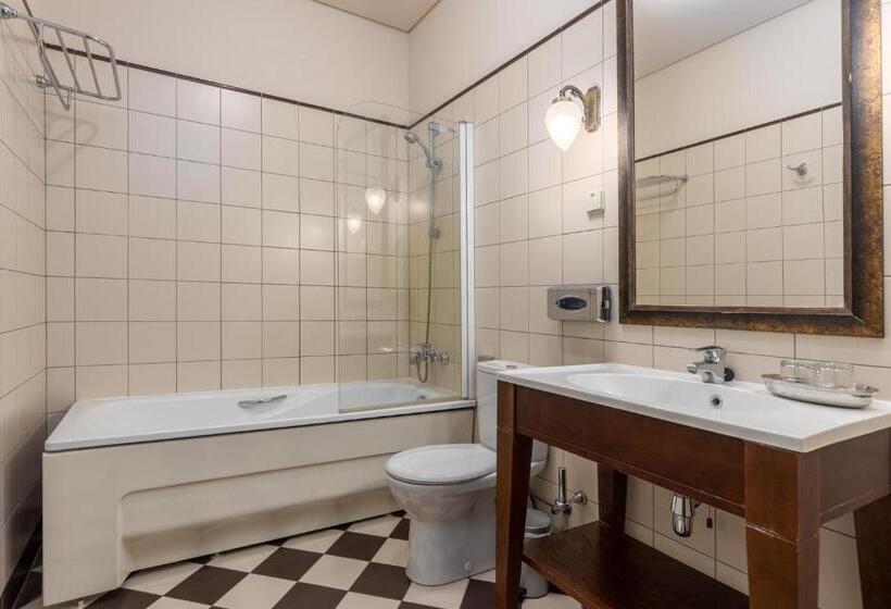 اتاق سوپریور, The Benjamin House   Self Check In