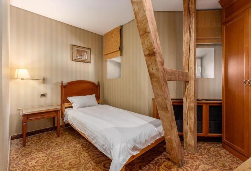 اتاق اکونومی یک تخته, The Benjamin House   Self Check In